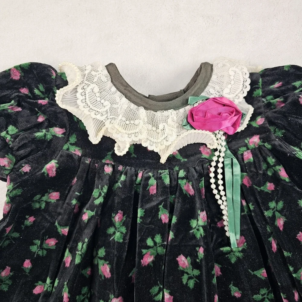 Emily Brooks good used